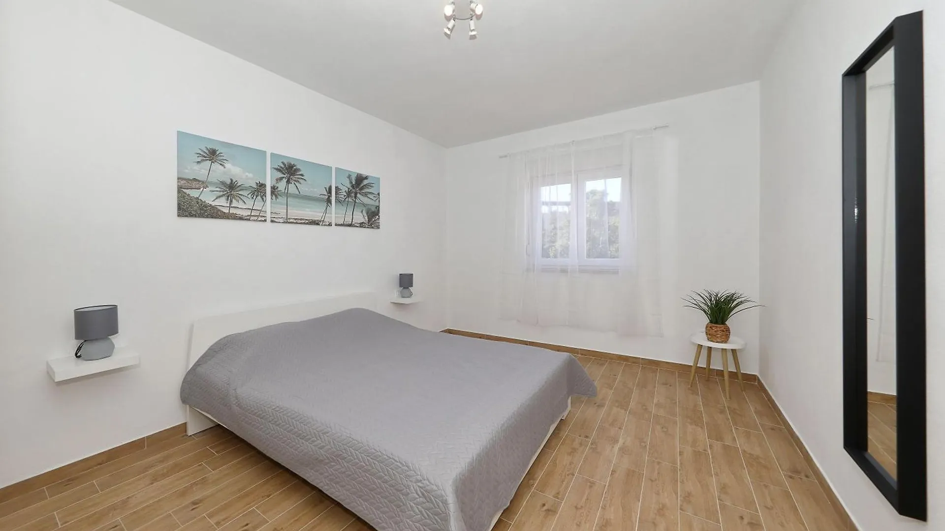 Temida Apartment Rovanjska 0*,  Croatia